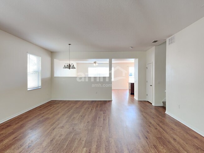 Foto del edificio - 19554 Timberbluff Dr