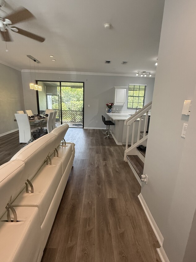 Foto principal - 14617 Sutherland Ave