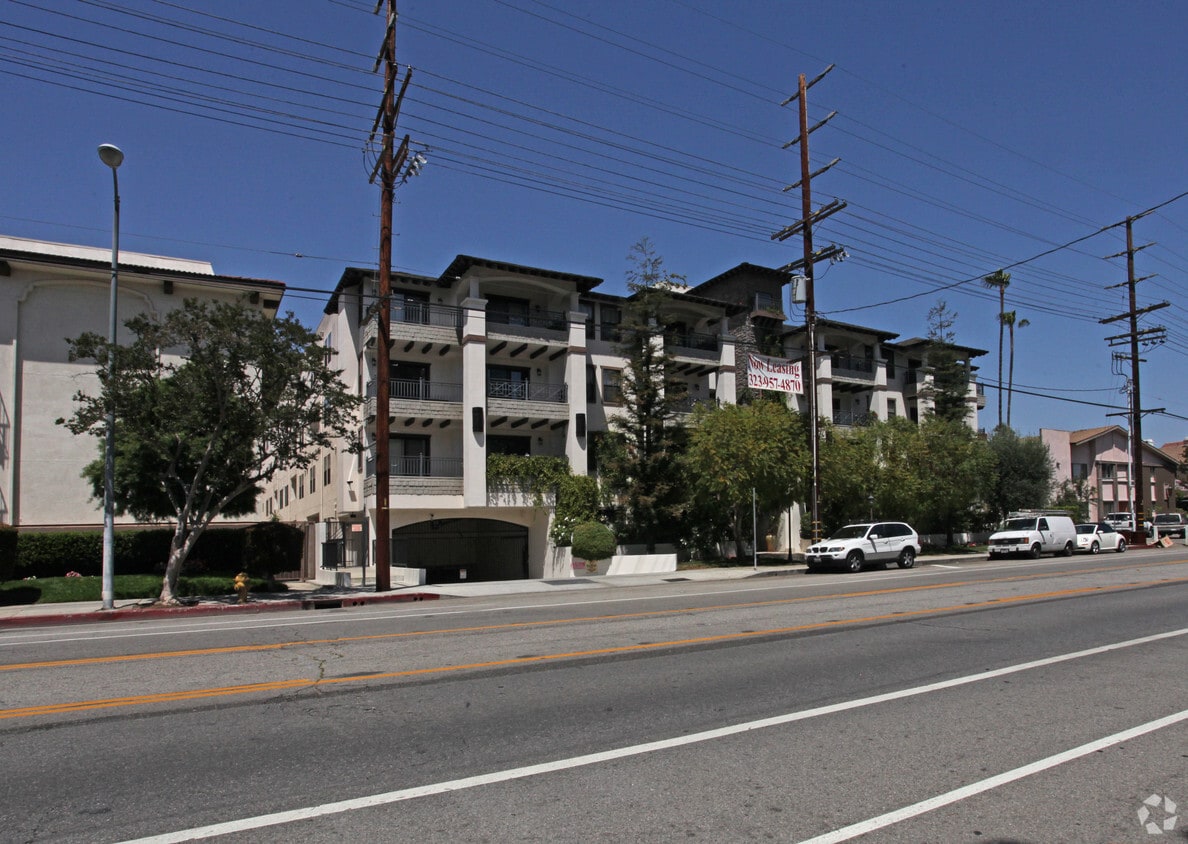 12745 Moorpark St, Studio City, CA 91604 Apartments in Studio City