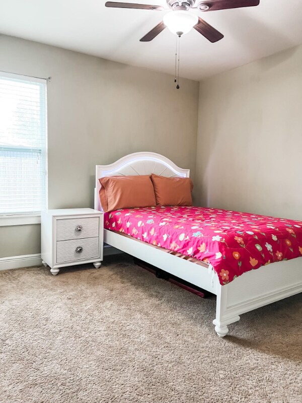 Foto del edificio - 2410 Salamanca St