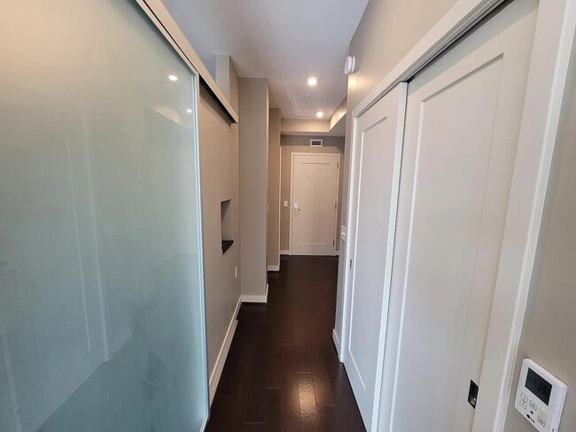 Foto del edificio - 1320 Fenwick Ln