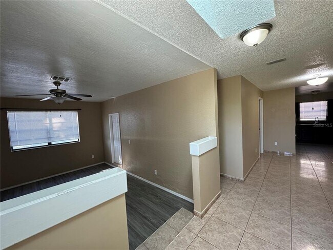 Building Photo - 10427 Flowers Ave