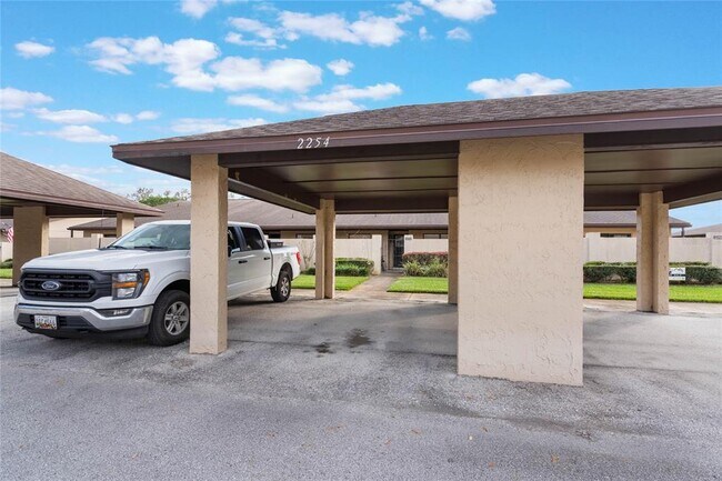 Foto del edificio - 2254 Firestone Pl