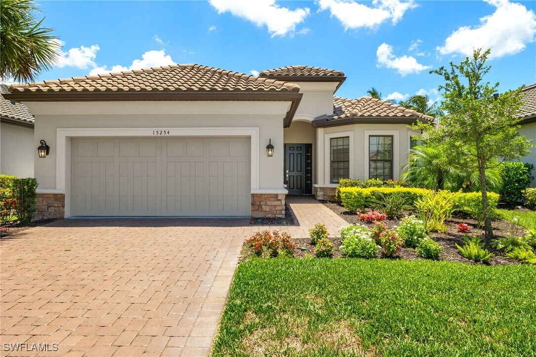 Foto principal - 15254 Arpino Ct