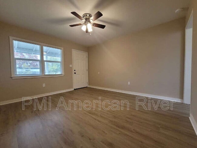 Building Photo - 3932 Jasmine St