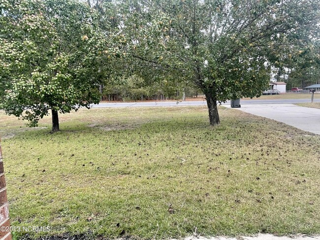 Foto del edificio - 562 Wiregrass Rd