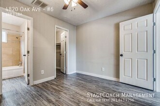 Building Photo - 4820 Oak Ave