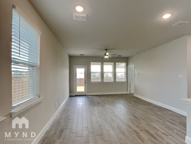 Foto del edificio - 1316 Middlebrook Dr