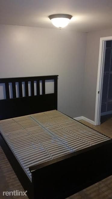 Building Photo - 1 br, 1 bath Apartment - 174 Bedford Ave,