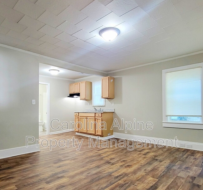 Foto del edificio - 1029 Caldwell St