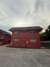 Building Photo - 747 NW 13th Ave