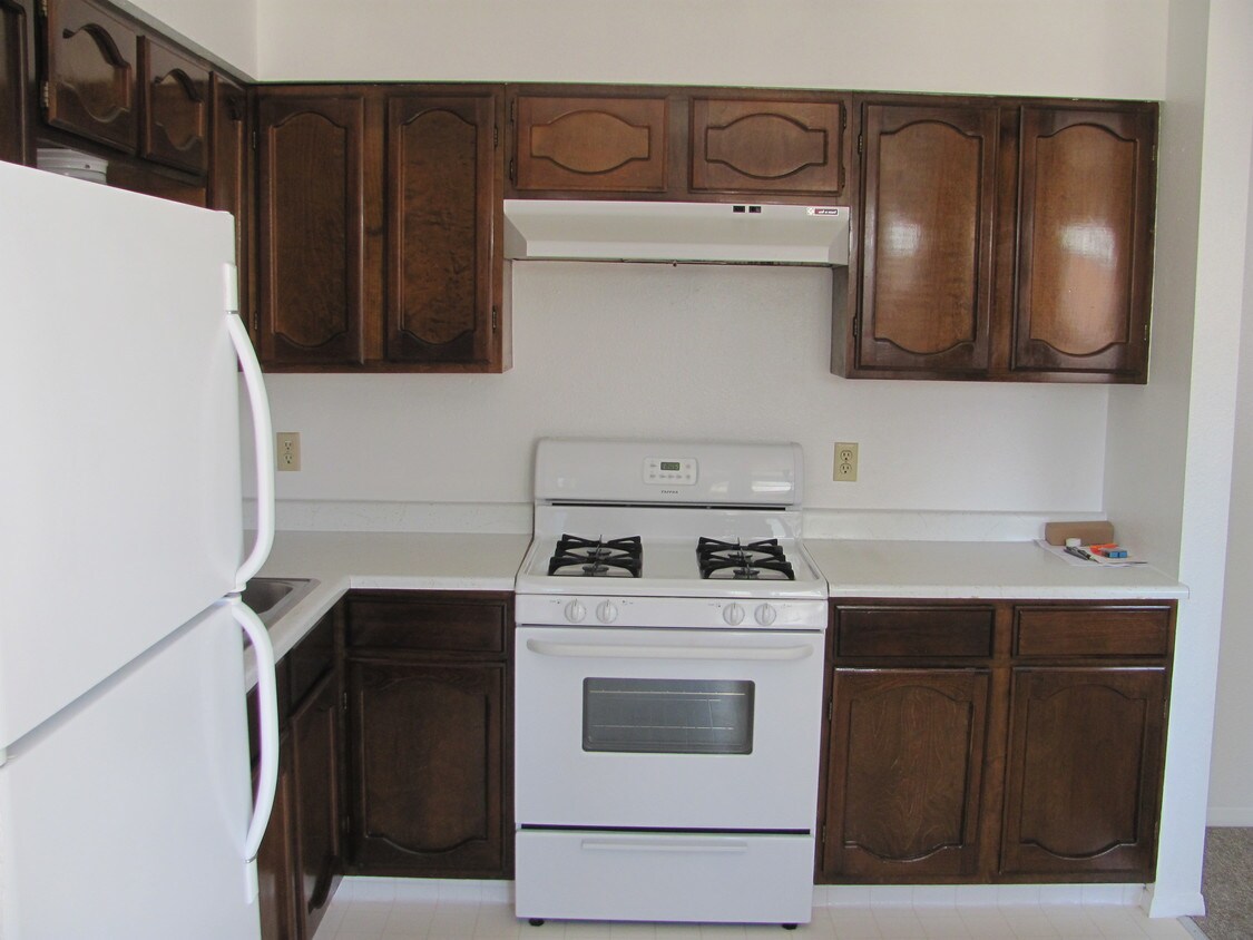 Primary Photo - 2805 E 22nd St
