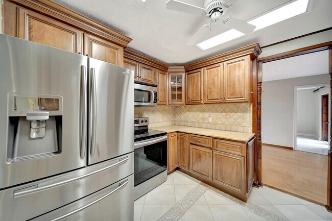 Foto del edificio - 7040 SW 18th St