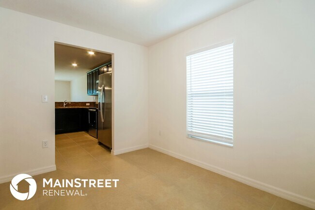 Foto del edificio - 8615 Silverbell Loop