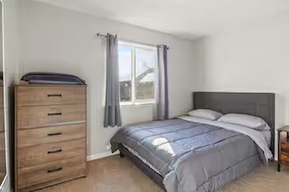 Foto principal - 763 18th St NE