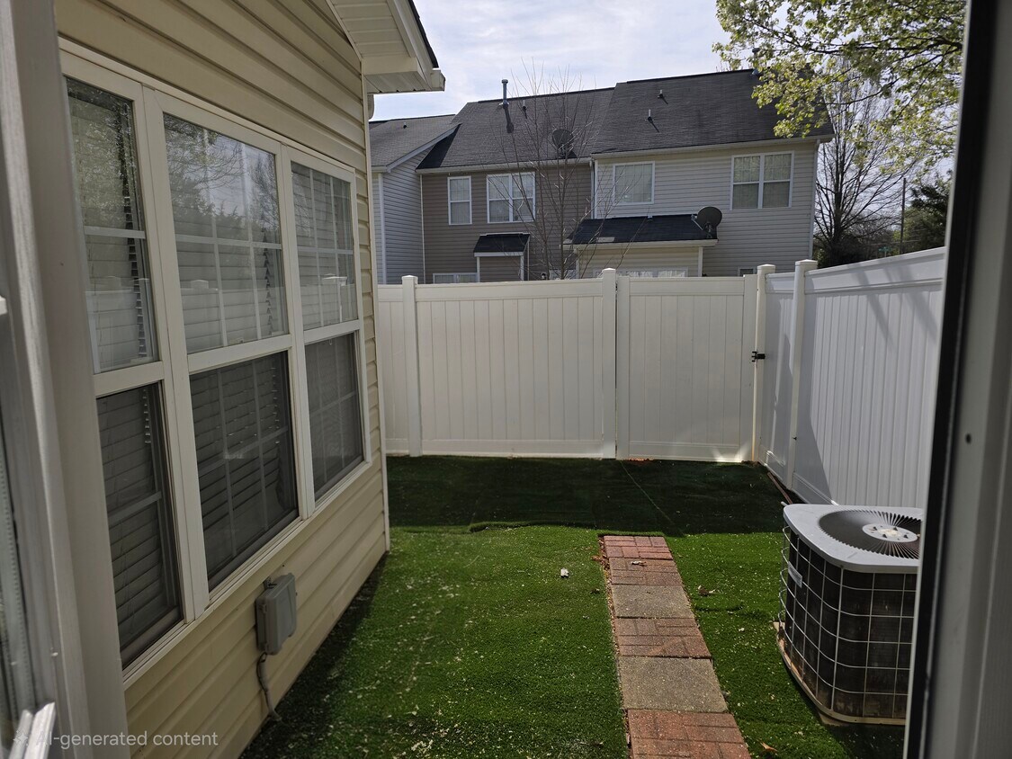 Foto del edificio - 108 Heritage Creek Way