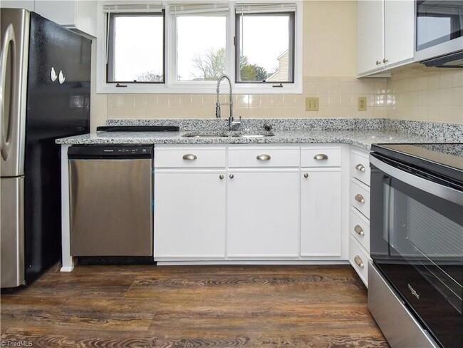 Photo - 707 S Marshall St Apartment