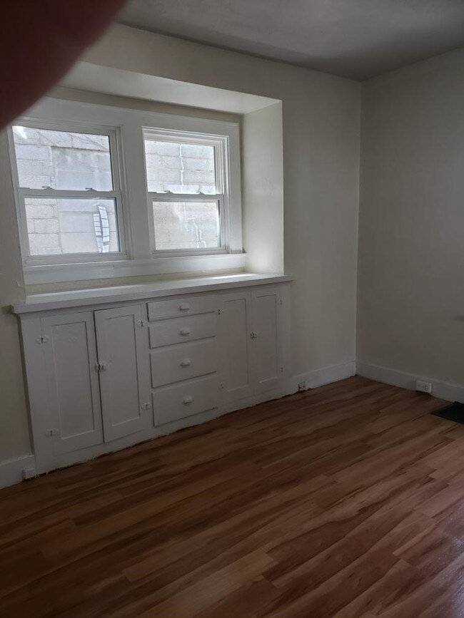 Building Photo - 3507 Upton -