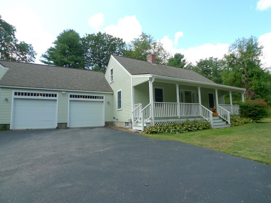 275 Piscassic Rd, Newfields, NH 03856 Condo for Rent in Newfields, NH