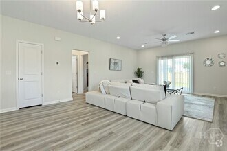 Building Photo - 117 Mettler Loop
