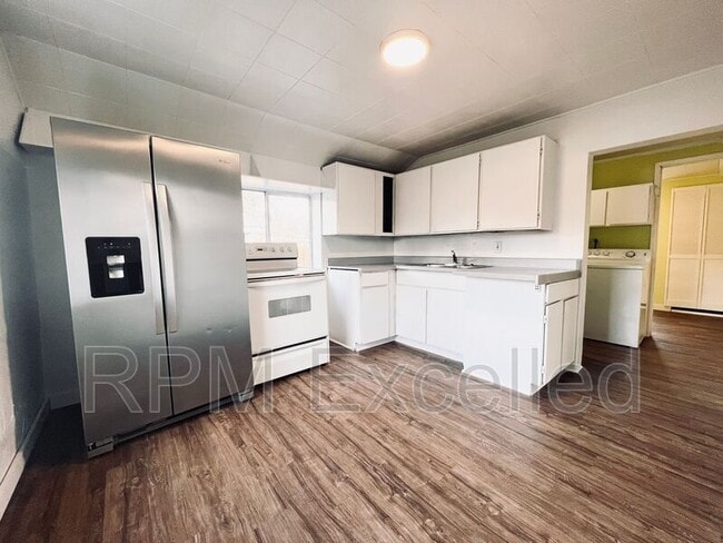 Foto del edificio - 824 6th St SE