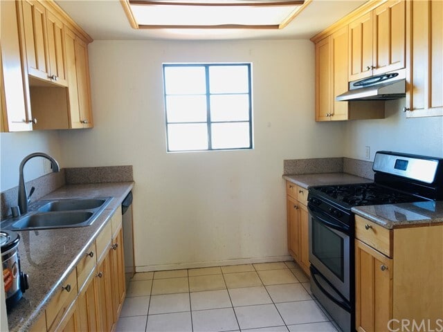 Building Photo - 8800 Garden Grove Blvd