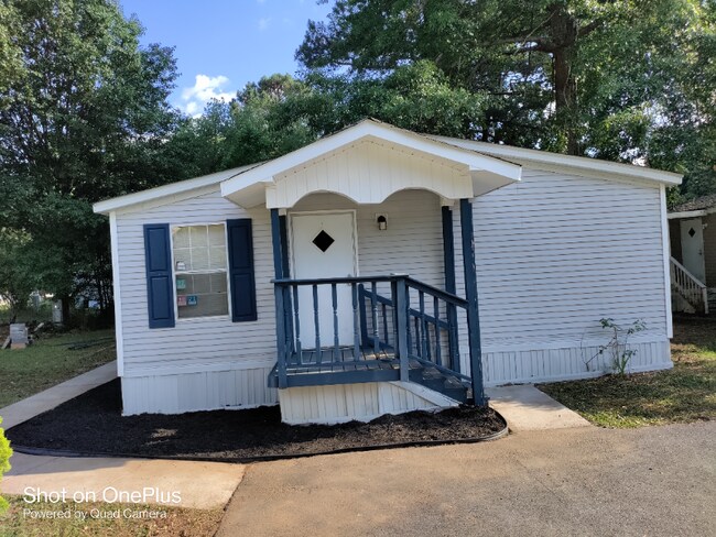 Building Photo - 307 Blackhawk Trail