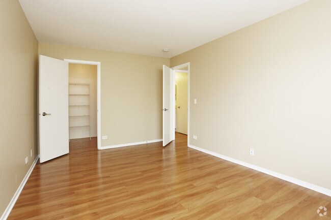 Savannah Trace Apartments - Schaumburg, IL | Apartments.com