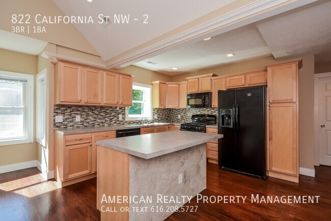 Foto del edificio - 822 California St NW