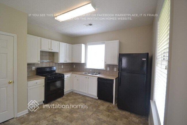 Foto del edificio - 7315 Coosa Cove Ln