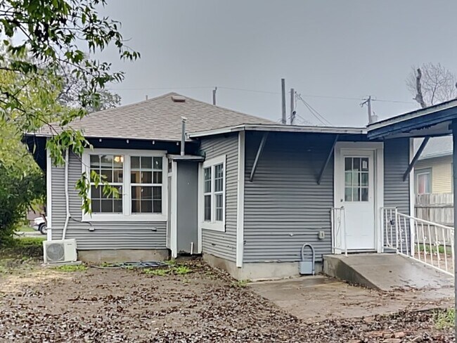 Foto del edificio - 1121 Lamar St