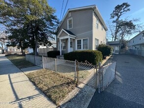 Building Photo - 207 Ocean Gate Ave
