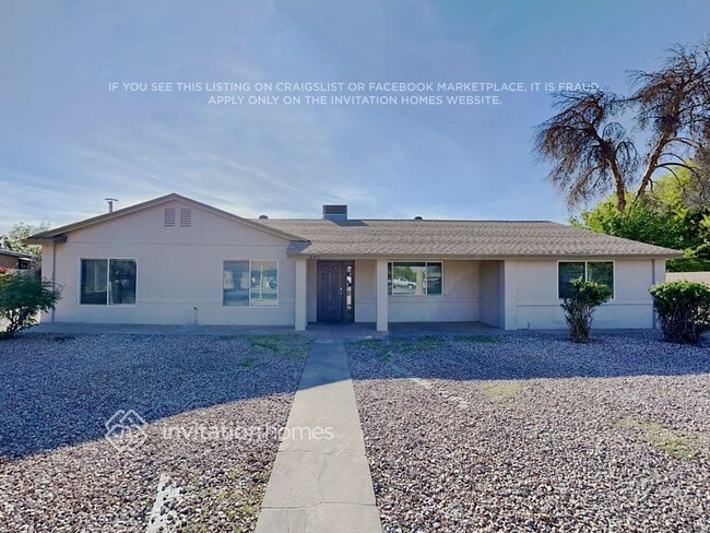 Building Photo - 661 N Sunland Dr