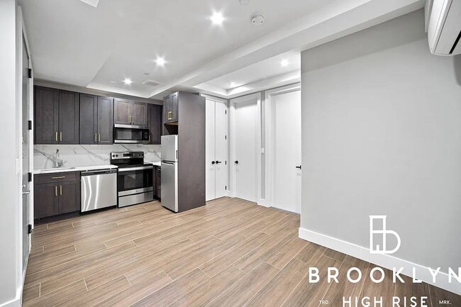 Kitchen + Living Room - 3514 Farragut Rd