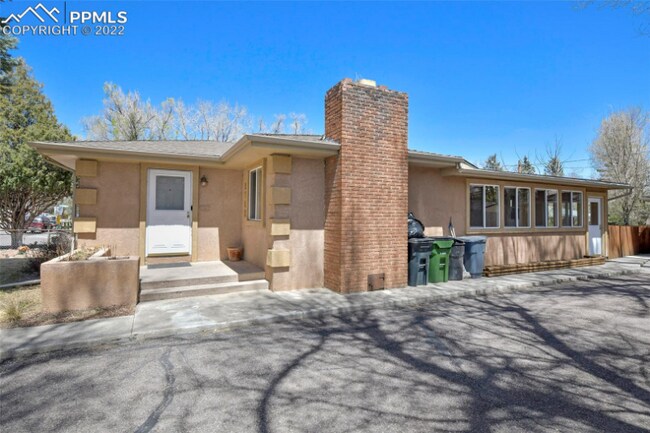 Building Photo - 1711 Lorraine St