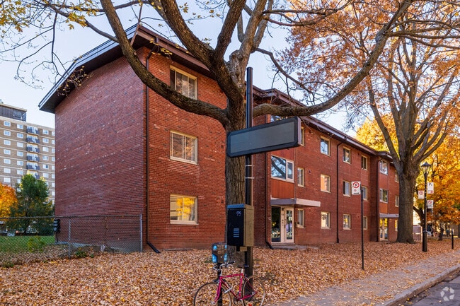Building Photo - Corporation D'Habitation Jeanne Mance