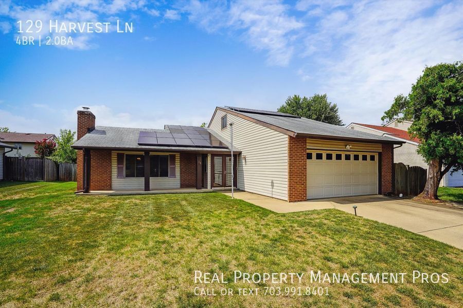 Primary Photo - Beautifully Updated Single Family Home For...