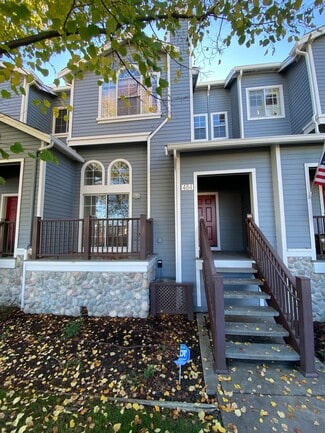 Building Photo - 484 E E St