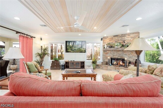 Building Photo - 5208 SW 8th Ct