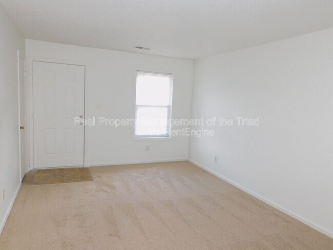 Foto del edificio - 2574 Green Oaks Ct SE