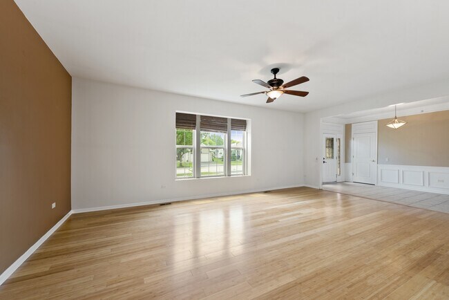 Foto del edificio - 14052 Redmond Dr