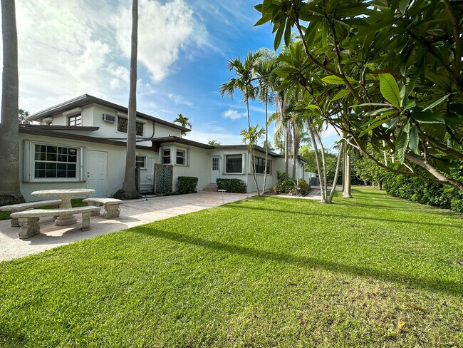 Foto del edificio - 13200 SW 80th Ave