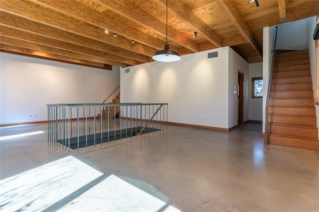 Building Photo - 4401 Travis St