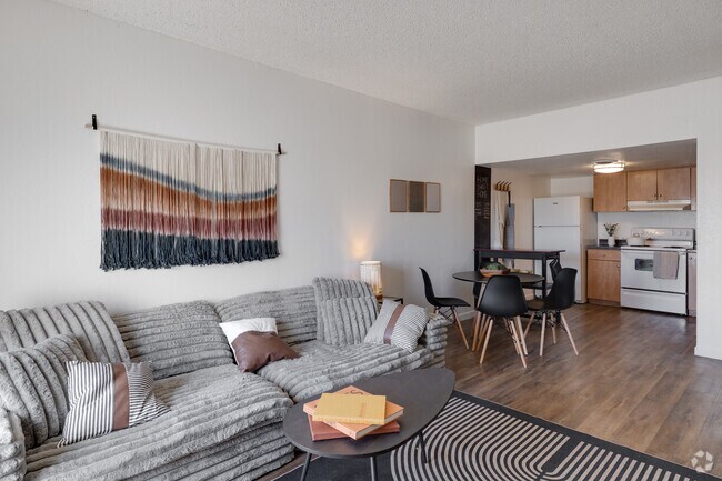 2 habitaciones, 2 baños, 755 pies cuadrados, sala de estar y cocina - Coral Gardens