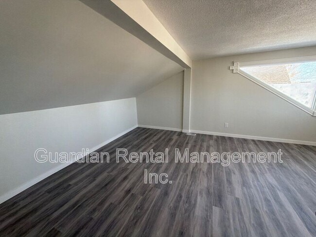 Building Photo - 1 Nugent St