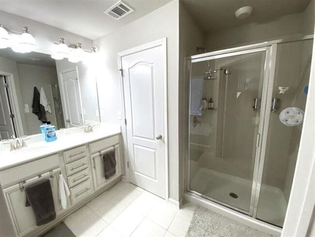 Foto del edificio - 1962 Brightleaf Way