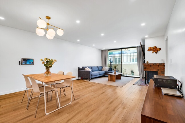 Foto del edificio - 745 Main St