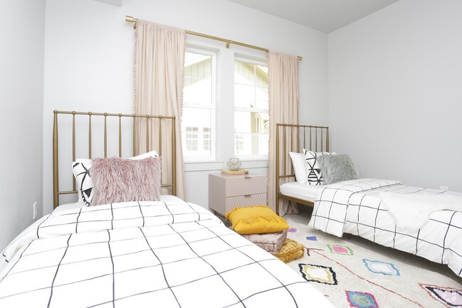 Interior Photo - Prelude at Paramount