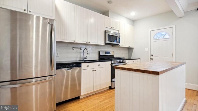 Foto del edificio - 5112 3rd St NW