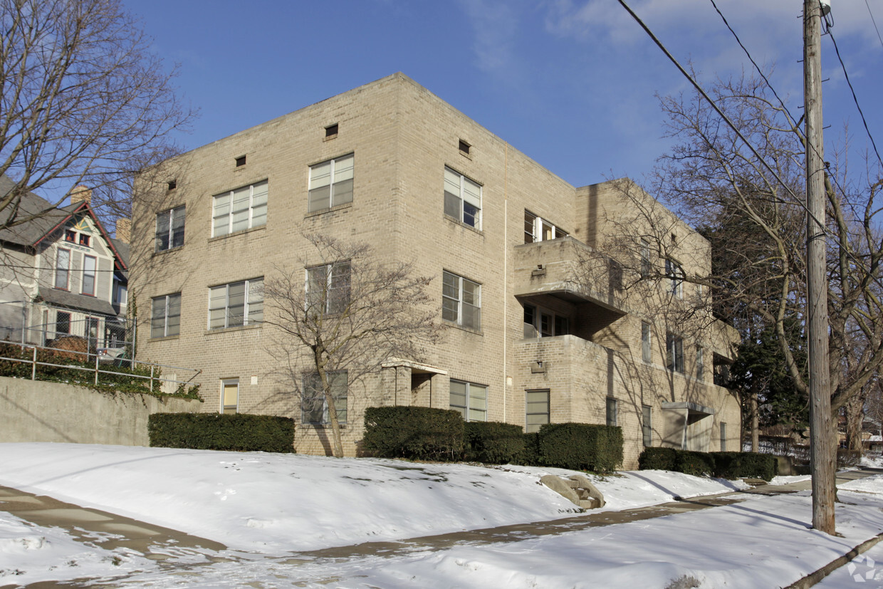 Primary Photo - Croydon Apartments